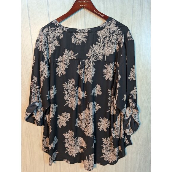 Torrid Harper Floral Shirt V Neck Rolled Sleeves Size 4X Black Polyester - Picture 4 of 7